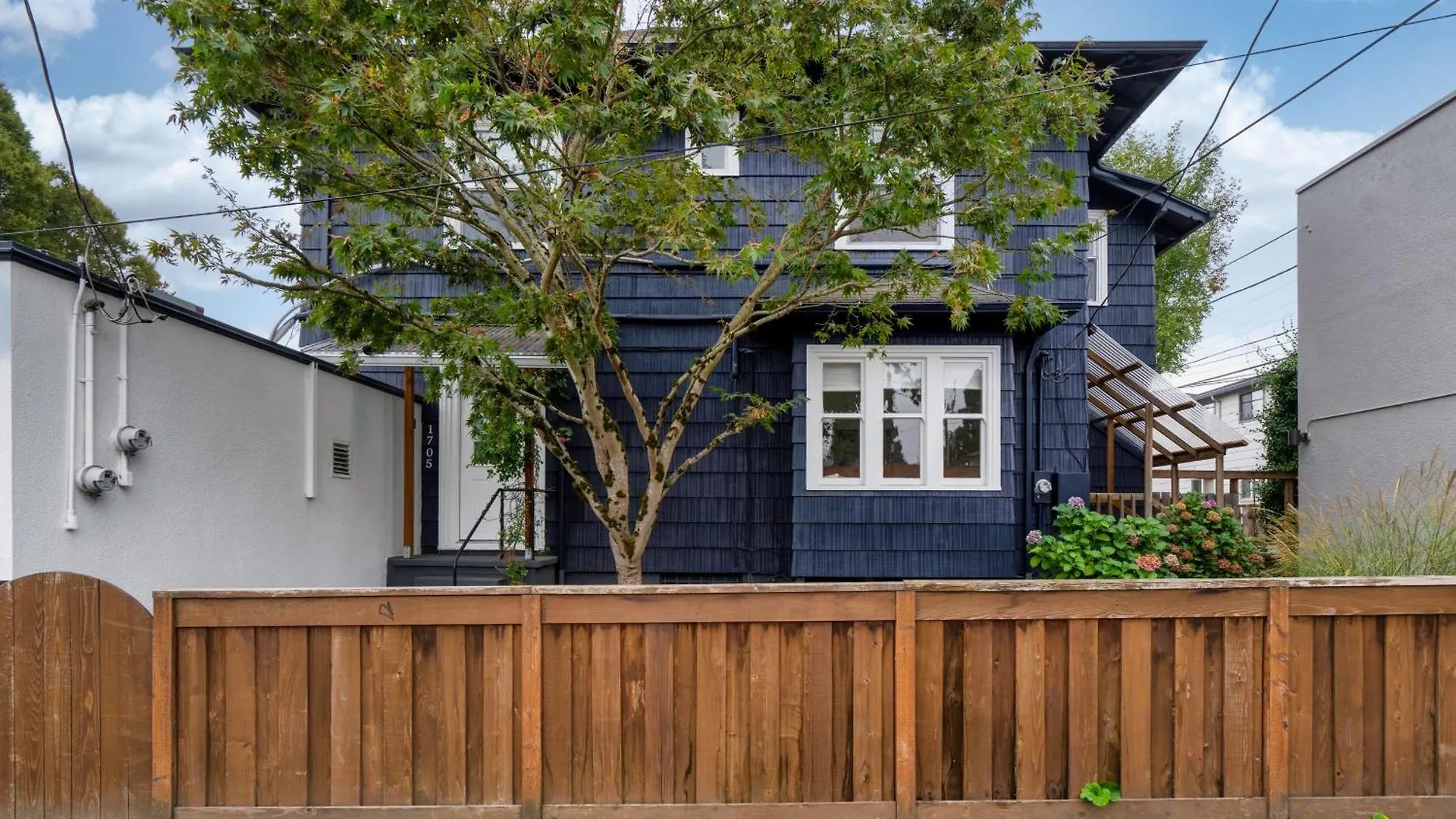 Stay Portland - The Garden Bungalow On Broadway - 94 Walkscore Apartment