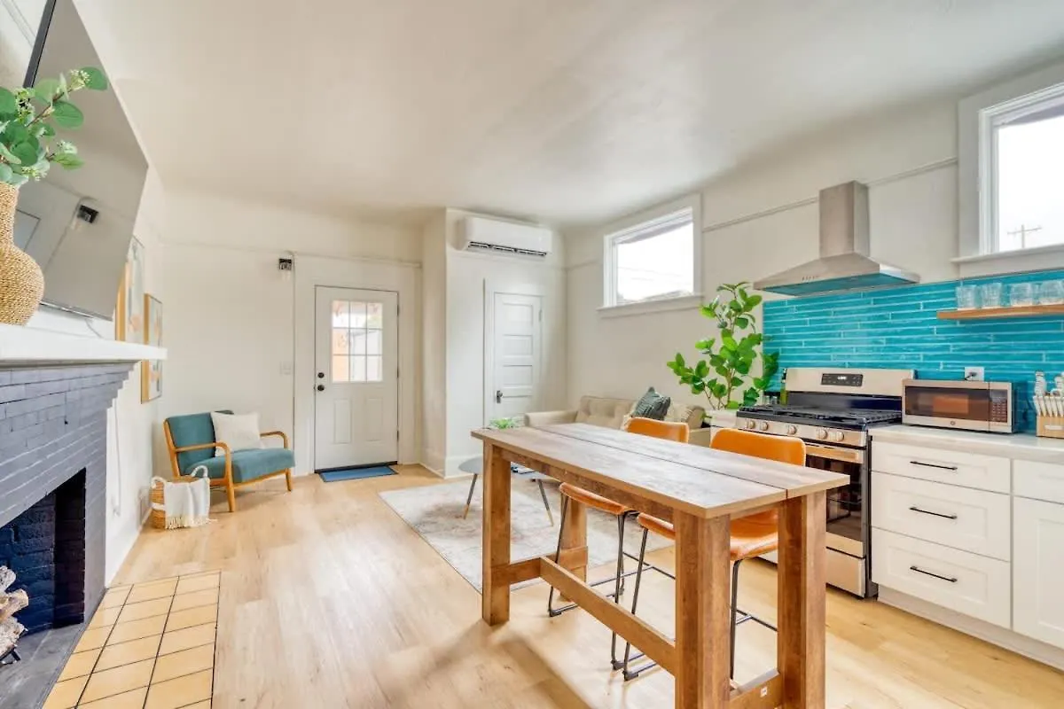 Stay Portland - The Garden Bungalow On Broadway - 94 Walkscore