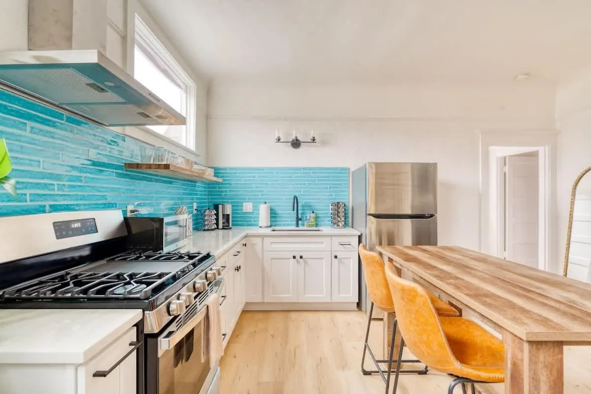 Stay Portland - The Garden Bungalow On Broadway - 94 Walkscore