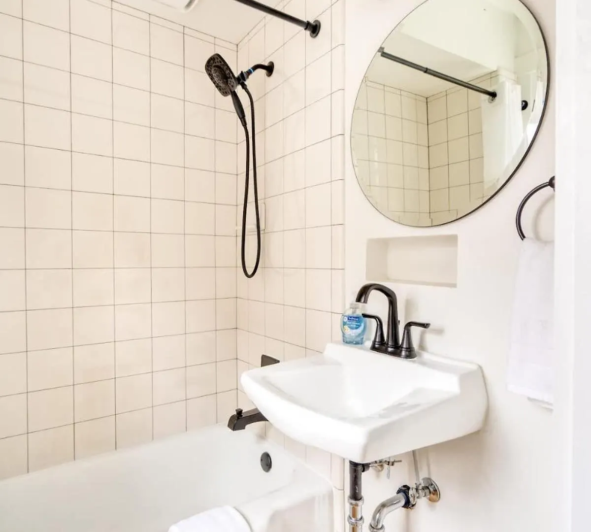 Stay Portland - The Garden Bungalow On Broadway - 94 Walkscore Apartment